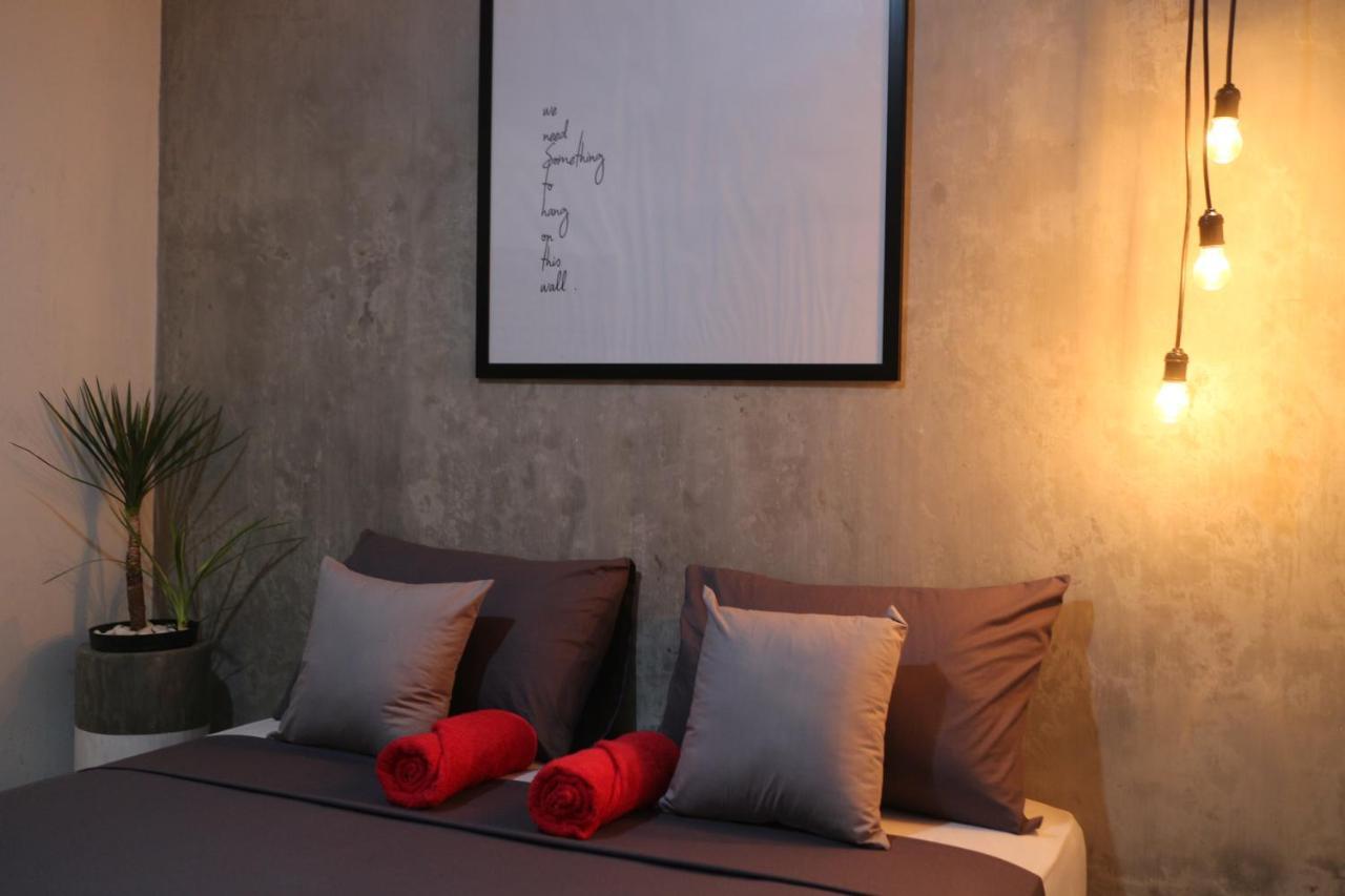 Trava House Villa Jogja 요그야카르타 외부 사진