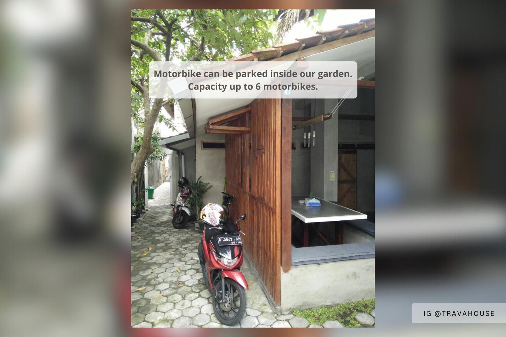Trava House Villa Jogja 요그야카르타 외부 사진