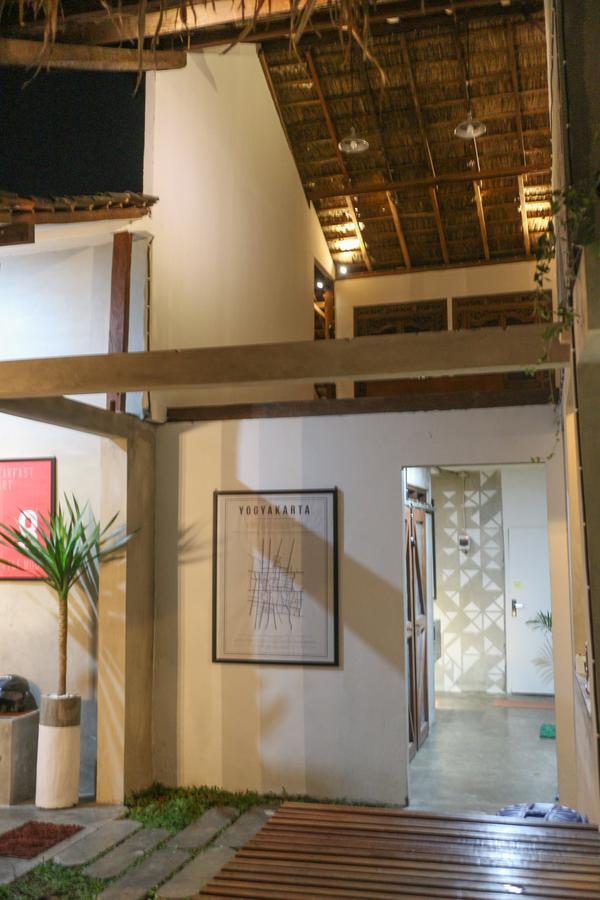Trava House Villa Jogja 요그야카르타 외부 사진