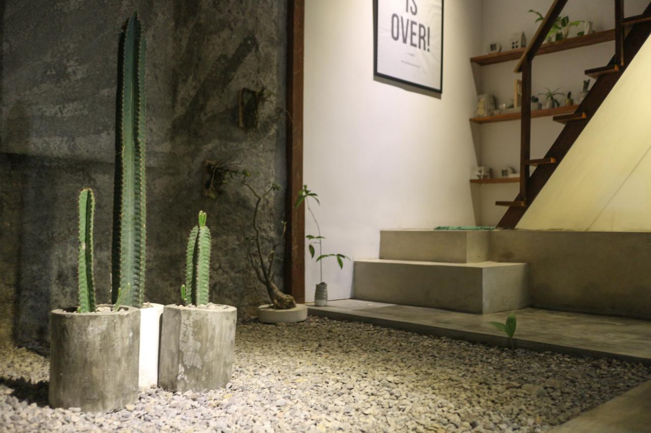 Trava House Villa Jogja 요그야카르타 외부 사진