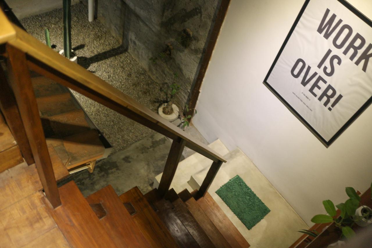 Trava House Villa Jogja 요그야카르타 외부 사진